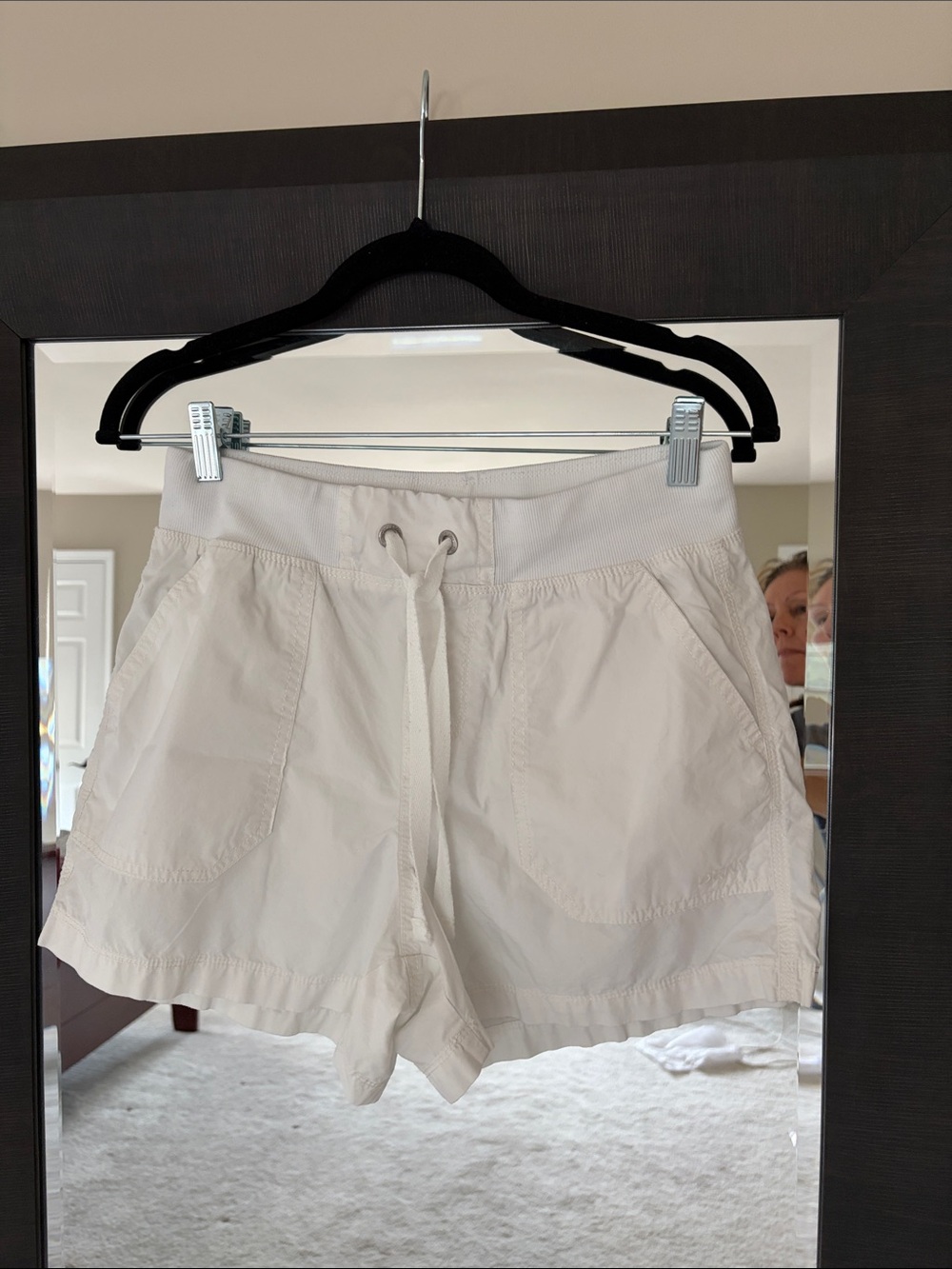 DKNY White Ribbed Waist Athletic Drawstring Shorts